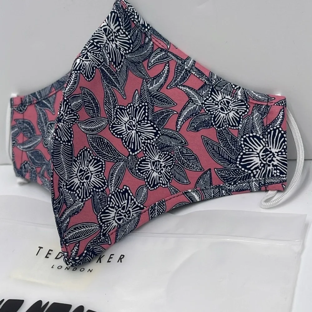 Ted Baker Pink Floral Face Mask TED BAKER LONDON Reversible Reusable NWT
